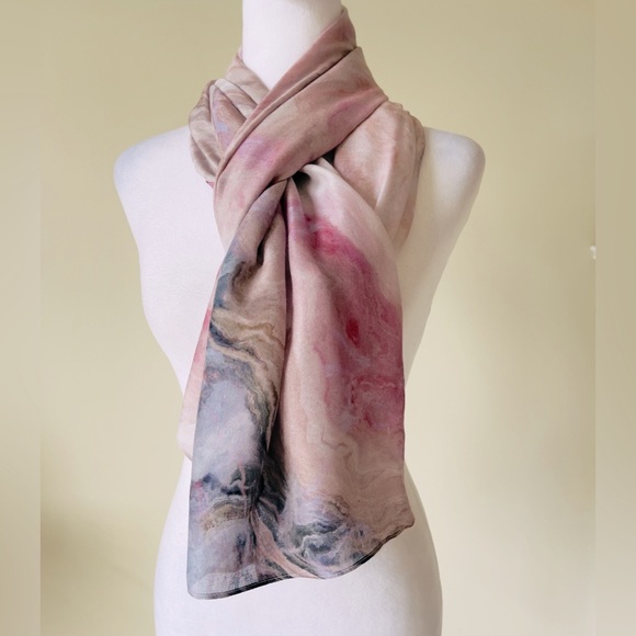 Zahraa the Label Coral Print Elegant Pink and Gray Women's Scarf EUC - Picture 1 of 4